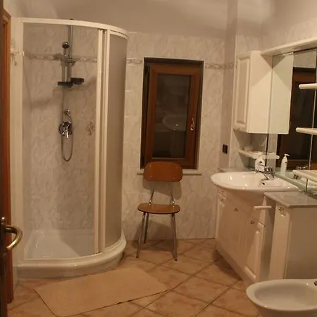Vingeroto Apartment